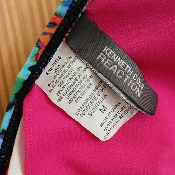 Hot Watercolors Floral Ruffled Tie Back Top & Ruched Band on Black Bottom Sz M - Picture 3 of 5